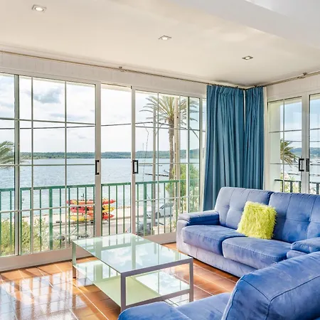 Casa Ullastre De Holiday home *